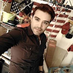 Meet your Posher, Emmanuel